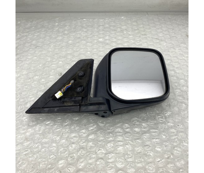 FRONT RIGHT DOOR WING MIRROR FOR A MITSUBISHI NATIVA - K94W