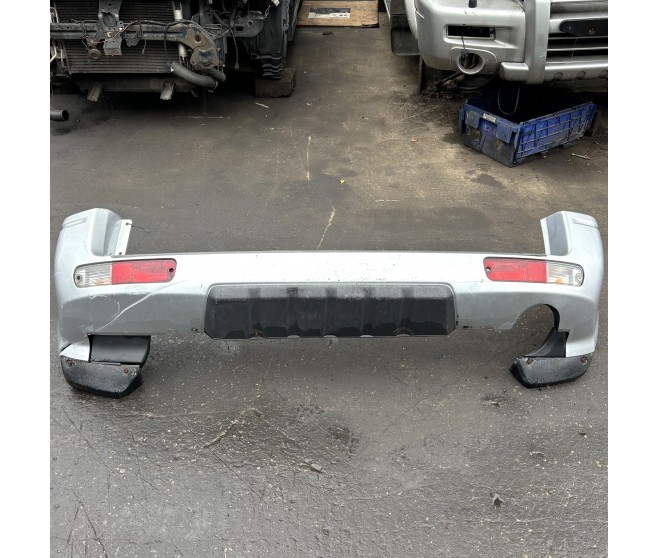 REAR BUMPER FOR A MITSUBISHI PAJERO - V68W