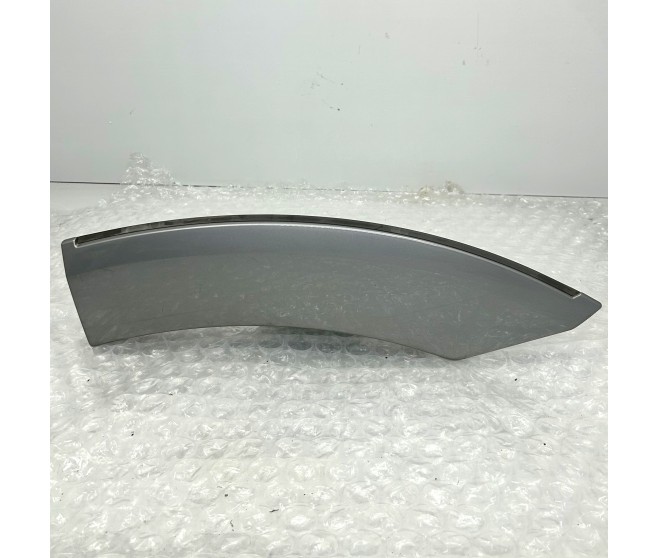 REAR OVERFENDER LEFT FOR A MITSUBISHI PAJERO - V75W