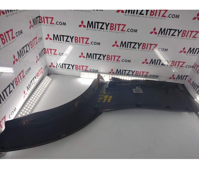 REAR RIGHT WHEEL ARCH TRIM FOR A MITSUBISHI GENERAL (EXPORT) - EXTERIOR