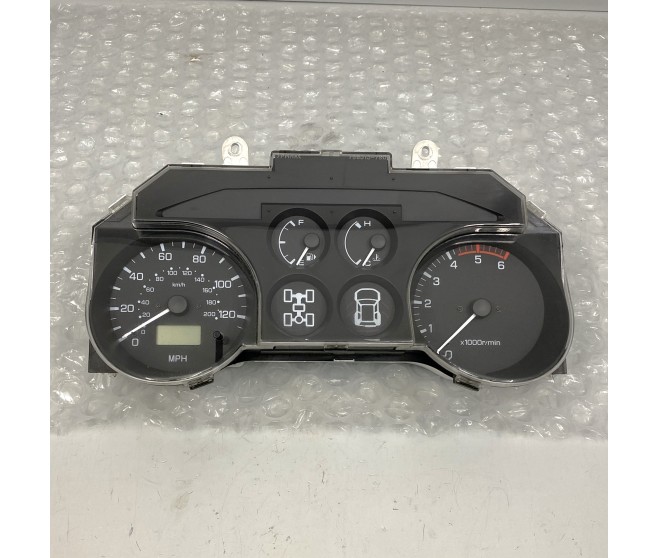 SPEEDOMETER / SPARES OR REPAIRS / SEE DESC FOR A MITSUBISHI PAJERO - V78W