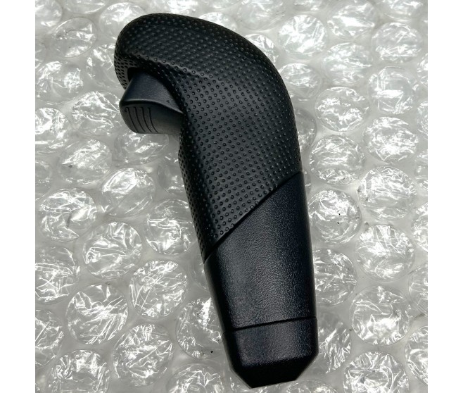 AUTO GEARSHIFT LEVER KNOB FOR A MITSUBISHI GENERAL (EXPORT) - AUTOMATIC TRANSMISSION