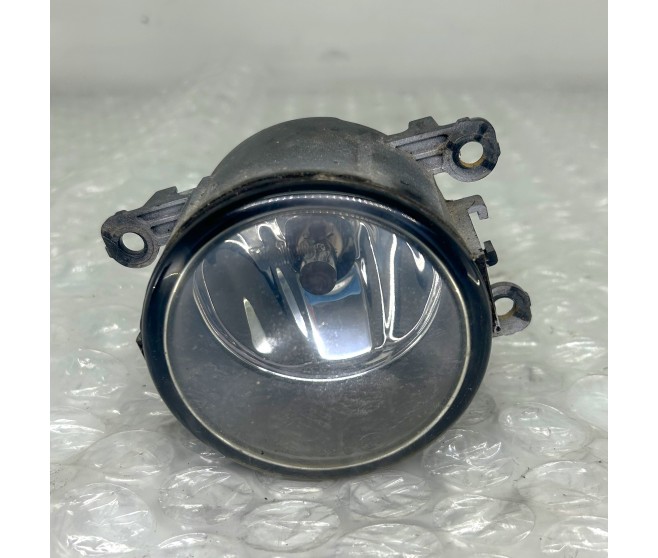 FOG LAMP FRONT FOR A MITSUBISHI DELICA D:5 - CV5W