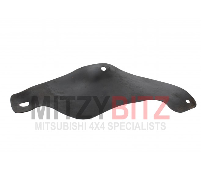 FRONT WHEELHOUSE TO ENGINE REAR SPLASH RUBBER GUARD FOR A MITSUBISHI KG4W - 2500DIESEL/2WD(WAGON) - P-LINE(5SEATER/EURO2/HI-PWR),S4FA/T LHD / 2008-07-01 -> - 