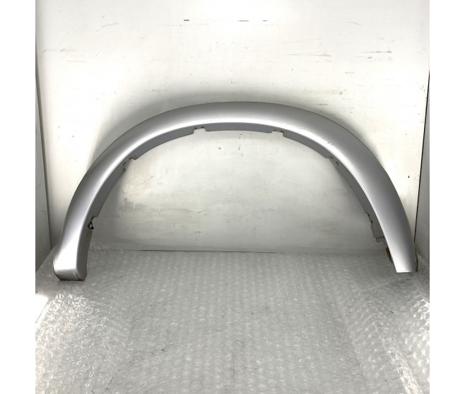 LEFT REAR OVERFENDER WHEEL ARCH TRIM FOR A MITSUBISHI GENERAL (BRAZIL) - EXTERIOR