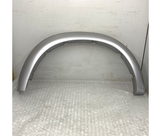 REAR RIGHT OVERFENDER ARCH TRIM (EQUIPPE/TROJAN MODELS) SEE DESC FOR A MITSUBISHI NATIVA - K96W
