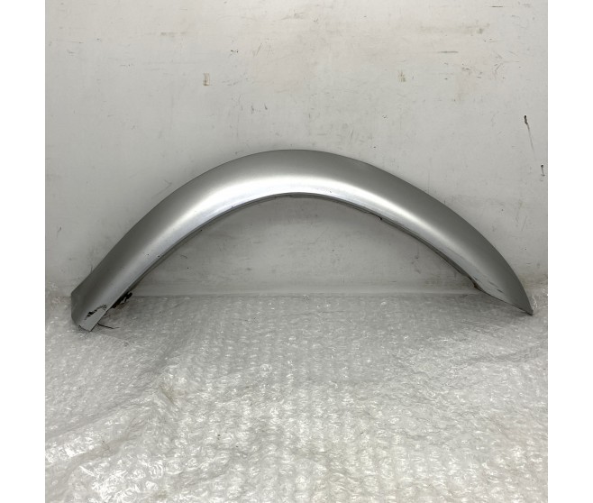 RIGHT FRONT WHEEL ARCH TRIM SEE DESC FOR A MITSUBISHI GENERAL (BRAZIL) - EXTERIOR