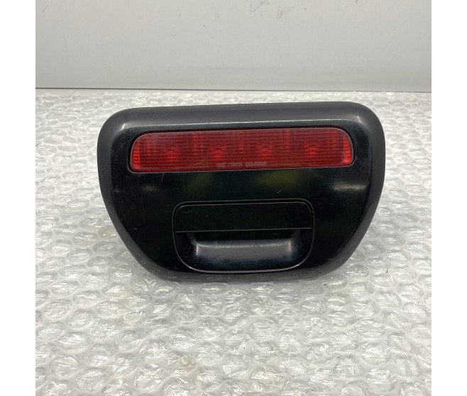 REAR TAILGATE HANDLE FOR A MITSUBISHI L200 - KB4T