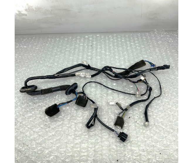 DOOR WIRING HARNESS FRONT LEFT FOR A MITSUBISHI PAJERO/MONTERO SPORT - K96W