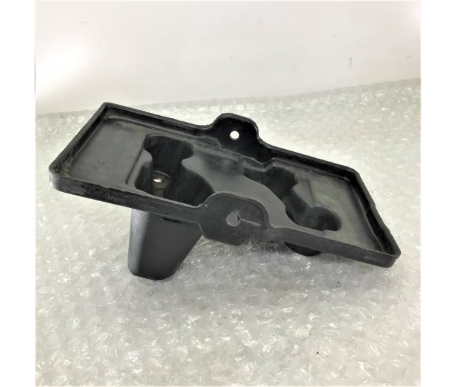 BATTERY TRAY FOR A MITSUBISHI SPACE GEAR/L400 VAN - PA3V