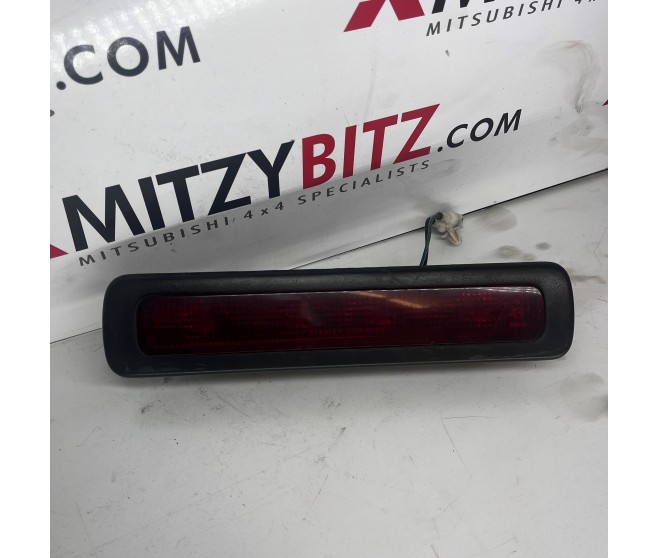 HIGH LEVEL TAILGATE DOOR BRAKE LIGHT FOR A MITSUBISHI K74T - REAR EXTERIOR LAMP