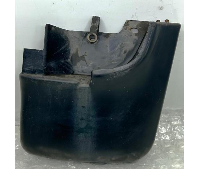 MUD GUARD FRONT RIGHT