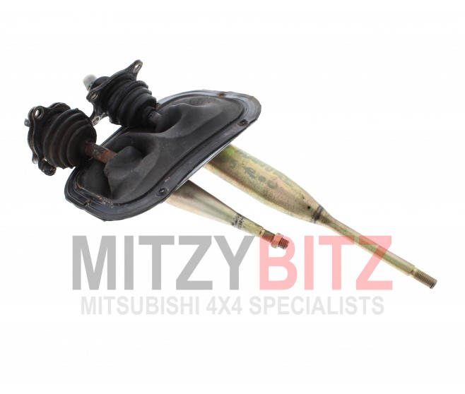 MANUAL GEARSHIFT AND TRANSFER LEVERS FOR A MITSUBISHI V30,40# - M/T GEARSHIFT CONTROL