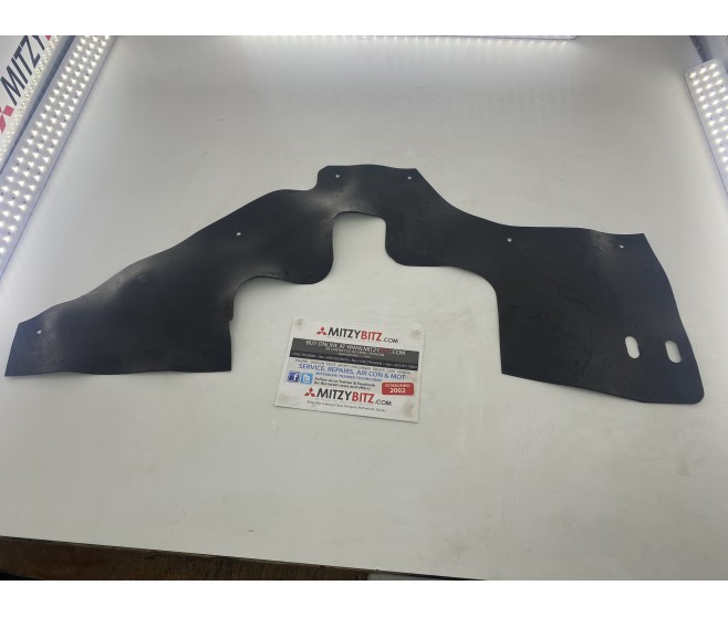 WHEELHOUSE TO ENGINE BAY SPLASH SHIELD FOR A MITSUBISHI PAJERO/MONTERO - V46W