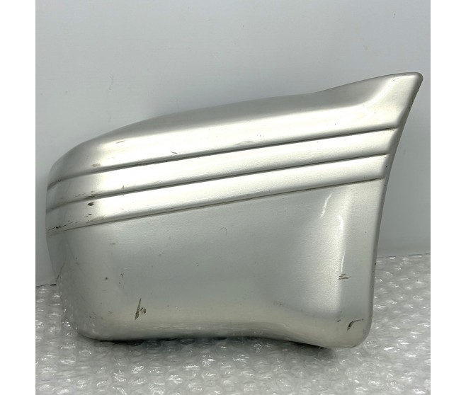 RIGHT REAR BUMPER CORNER FOR A MITSUBISHI V23W - 3000/SHORT WAGON - GLS(WIDE/SUPER 4WD/4-VALVE),5FM/T LHD / 1990-12-01 - 2003-06-30 - RIGHT REAR BUMPER CORNER