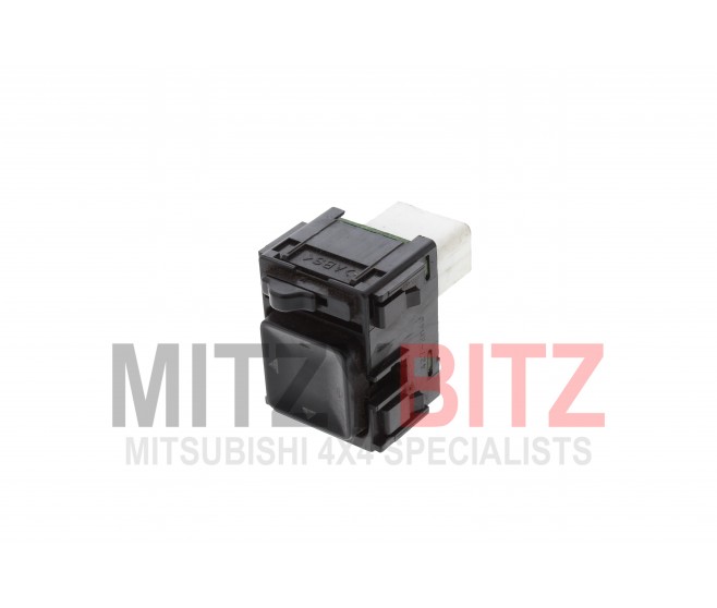 ELECTRIC WING MIRROR SWITCH NO FOLD TYPE FOR A MITSUBISHI DELICA SPACE GEAR/CARGO - PE8W