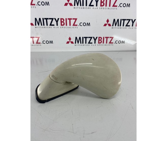 FRONT LEFT UNDER VIEW PARKING MIRROR  FOR A MITSUBISHI PAJERO - V26WG