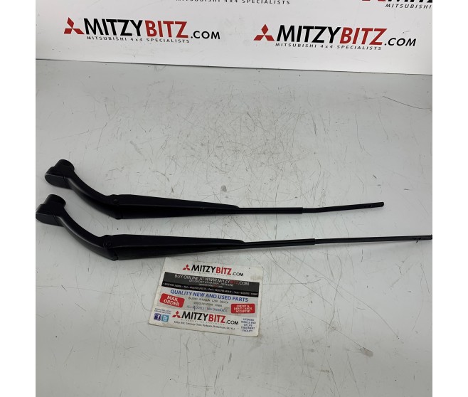 LEFT FRONT WIPER ARM FOR A MITSUBISHI PA-PF# - LEFT FRONT WIPER ARM