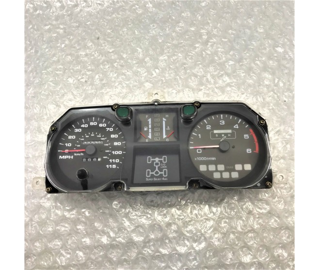 AUTOMATIC SPEEDOMETER MR262555 FOR A MITSUBISHI V20-50# - METER,GAUGE & CLOCK