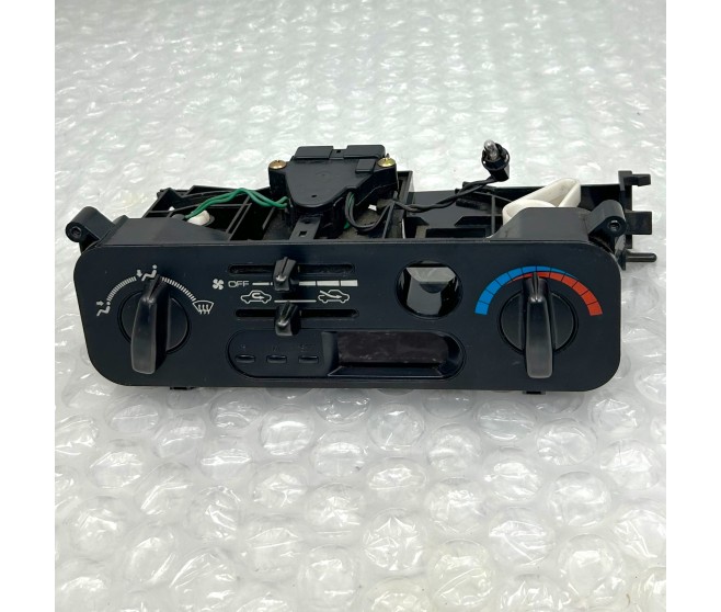 HEATER CONTROLS WITHOUT AC BUTTON FOR A MITSUBISHI L200 - K74T
