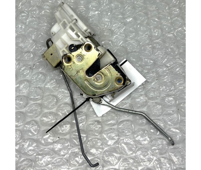 DOOR LATCH FRONT RIGHT FOR A MITSUBISHI PA-PF# - DOOR LATCH FRONT RIGHT