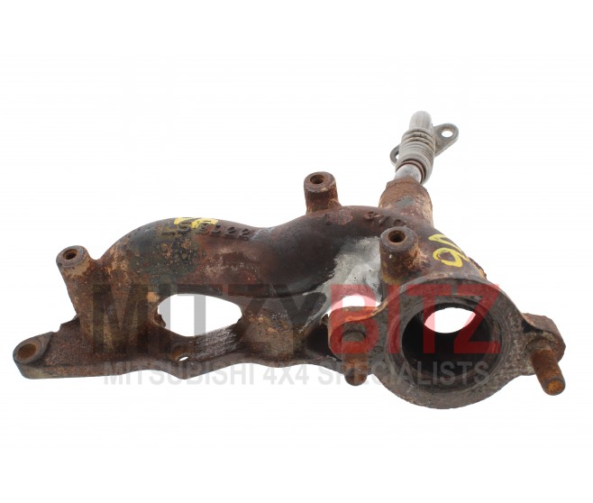 LEFT SIDE EXHAUST MANIFOLD  PLUS EGR PIPE FOR A MITSUBISHI MONTERO SPORT - K86W