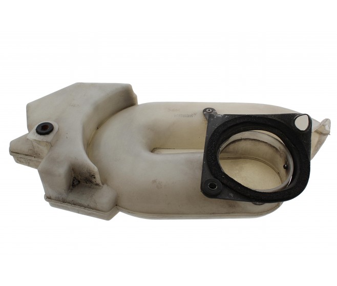 AIR CLEANER INTAKE DUCT FOR A MITSUBISHI SPACE GEAR/L400 VAN - PD4V