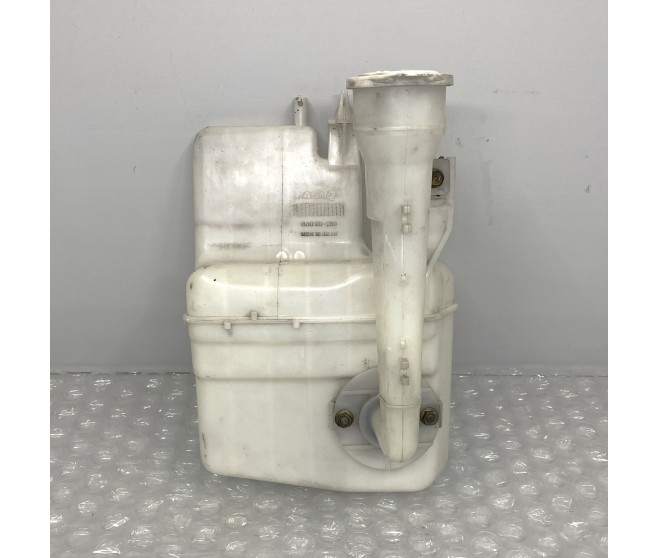 WINDSHIELD WASHER TANK FOR A MITSUBISHI SPACE GEAR/L400 VAN - PB5V