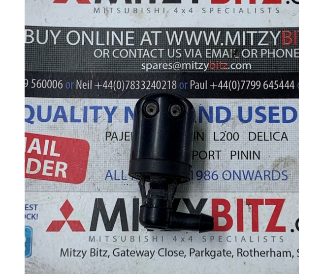 REAR WINDOW WASHER NOZZLE FOR A MITSUBISHI SPACE GEAR/L400 VAN - PA4W