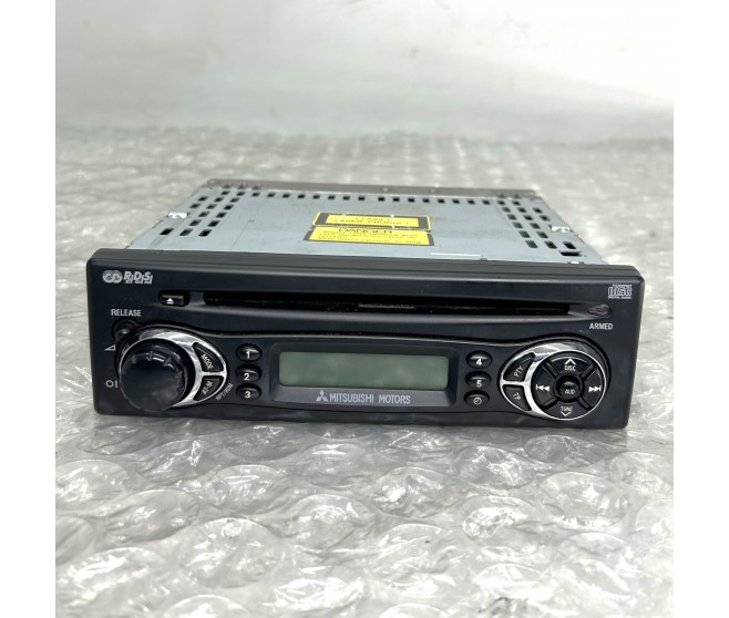 STEREO RADIO CD PLAYER FOR A MITSUBISHI V10-40# - RADIO & AUDIO ACCESSORIES