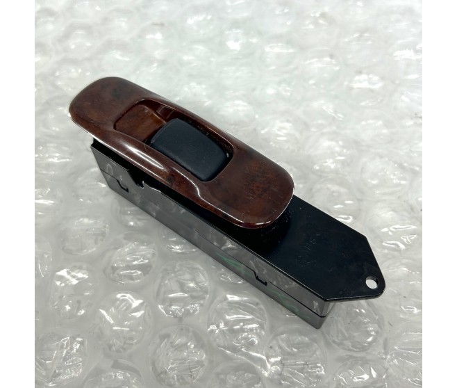 WINDOW SWITCH WITH WOOD TRIM REAR LEFT FOR A MITSUBISHI K90# - WINDOW SWITCH WITH WOOD TRIM REAR LEFT