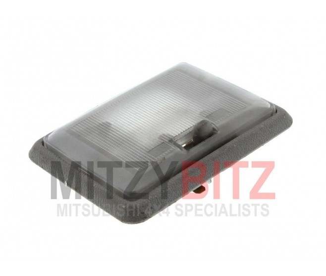 CENTRE ROOF LIGHT LAMP FOR A MITSUBISHI L200 - K76T
