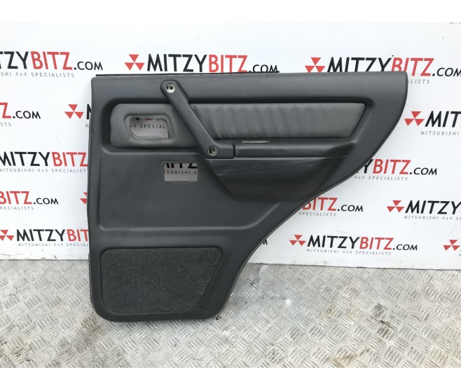 REAR RIGHT DOOR CARD GREY LEATHER  FOR A MITSUBISHI V30,40# - REAR RIGHT DOOR CARD GREY LEATHER 