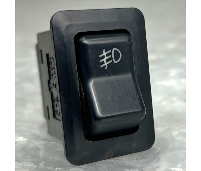 FRONT FOG LIGHT LAMP SWITCH FOR A MITSUBISHI NATIVA - K86W
