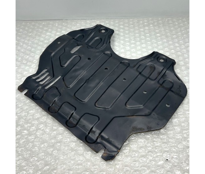 MIDDLE SUMP BASH GUARD SKID PLATE FOR A MITSUBISHI DELICA SPACE GEAR/CARGO - PD8W