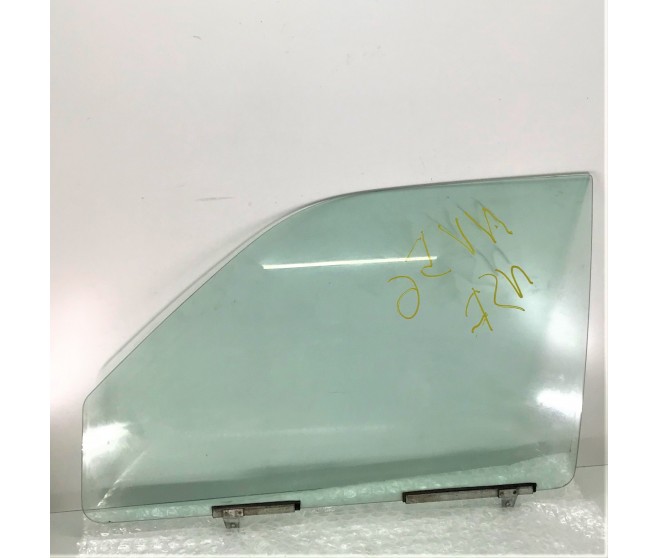 DOOR GLASS FRONT LEFT FOR A MITSUBISHI K80,90# - FRONT DOOR PANEL & GLASS