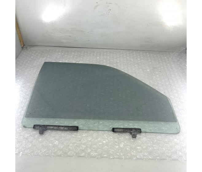 DOOR GLASS FRONT RIGHT FOR A MITSUBISHI NATIVA - K97W