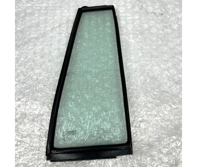 STATIONARY DOOR GLASS REAR RIGHT FOR A MITSUBISHI K80,90# - REAR DOOR PANEL & GLASS