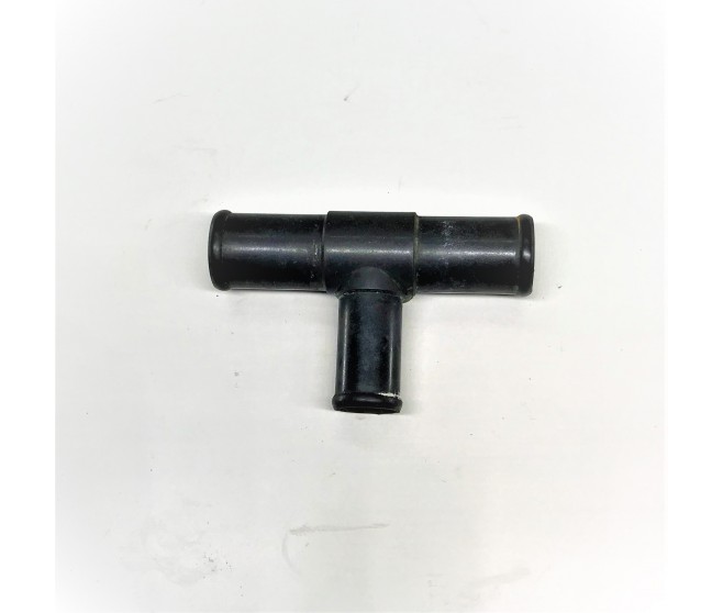 HEATER PIPING JOINT T-PIECE FOR A MITSUBISHI L200 - K65T