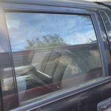 REAR RIGHT WINDOW GLASS