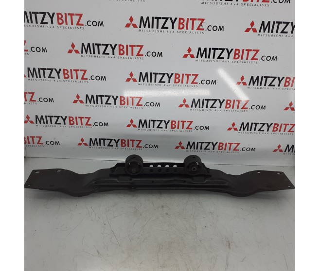 GEARBOX CROSSMEMBER FOR A MITSUBISHI K97W - 2800DIESEL/4WD - LS(WIDE),4FA/T BRAZIL / 1999-06-01 - 2006-08-31 - GEARBOX CROSSMEMBER