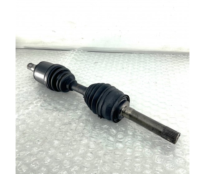 FRONT AXLE DRIVE SHAFT LEFT FOR A MITSUBISHI K96W - 3000/4WD - GLS(WIDE/EURO2),4FA/T RHD / 1998-08-01 - 2009-02-28 - 