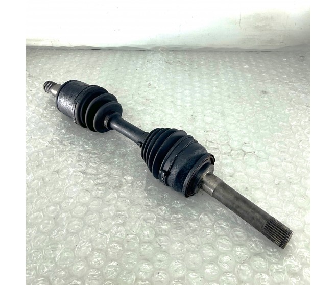 FRONT LEFT DRIVESHAFT FOR A MITSUBISHI V10-40# - FRONT AXLE HOUSING & SHAFT