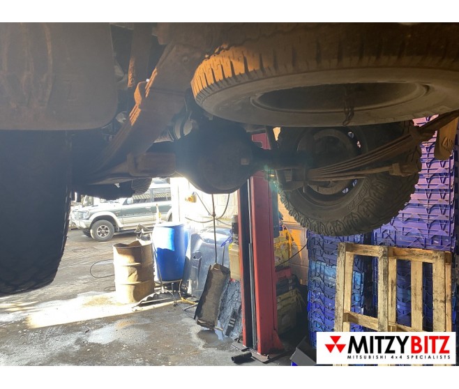 REAR DIFF AND REAR AXLE 4.875 FOR A MITSUBISHI K60,70# - REAR AXLE HOUSING & SHAFT
