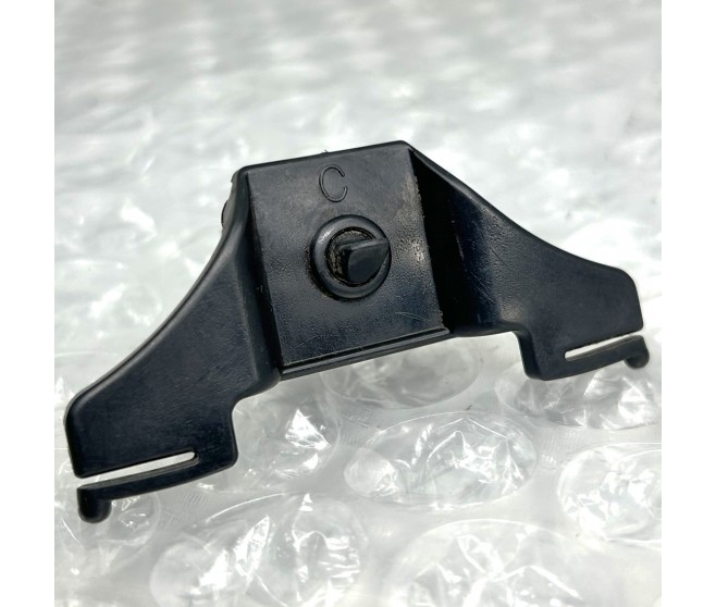 FUEL FILLER LID HOOK FOR A MITSUBISHI DELICA D:5 - CV5W