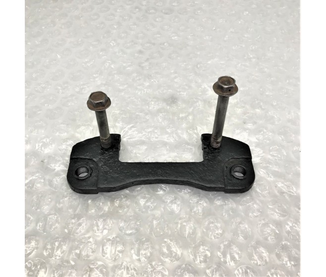 BRAKE CALIPER CARRIER AND BOLTS REAR FOR A MITSUBISHI CHALLENGER - K97WG
