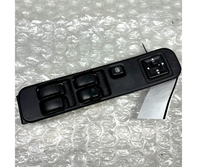 MASTER WINDOW SWITCH FRONT RIGHT FOR A MITSUBISHI L200 - K74T