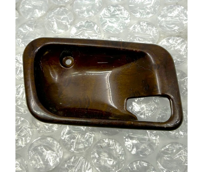 DOOR INSIDE HANDLE COVER WOOD EFFECT FRONT RIGHT FOR A MITSUBISHI PAJERO/MONTERO - V23W