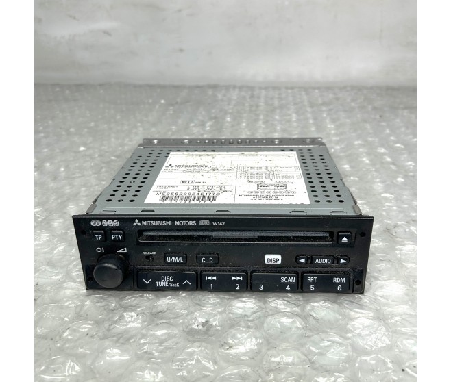 W142 RADIO STEREO CD PLAYER FOR A MITSUBISHI V60# - W142 RADIO STEREO CD PLAYER