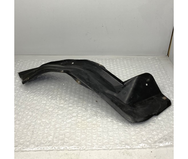 USED FUEL FILLER PIPE COVER FOR A MITSUBISHI PAJERO/MONTERO - V65W